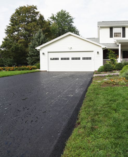 Cost of Blacktop Driveway Paving in Englewood