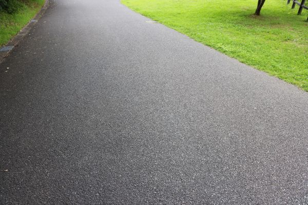 Cost of Tar And Chip Driveway Paving in Englewood